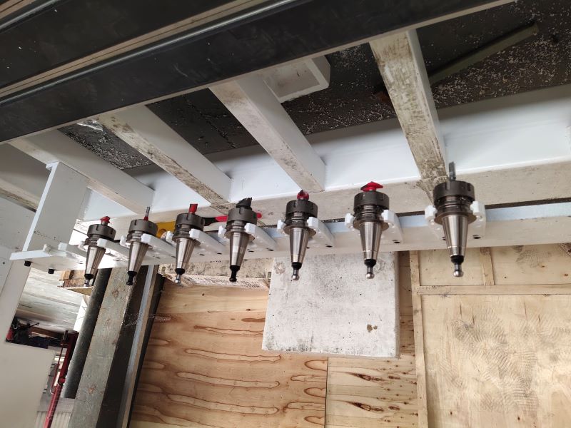 4 axis cnc router ATC tools 