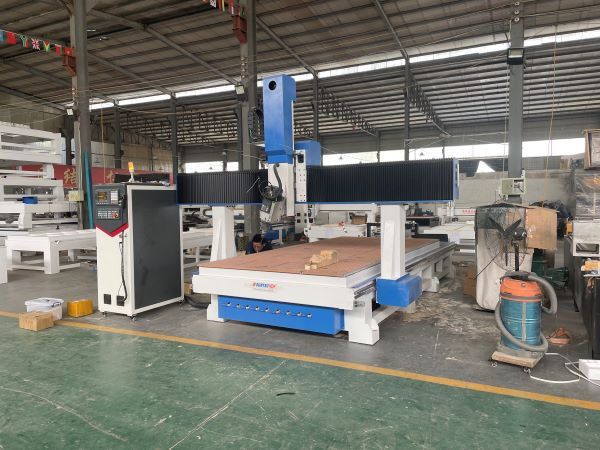 ST-1840 4 AXIS CNC ROUTER ST-1840 4 AXIS CNC ROUTER